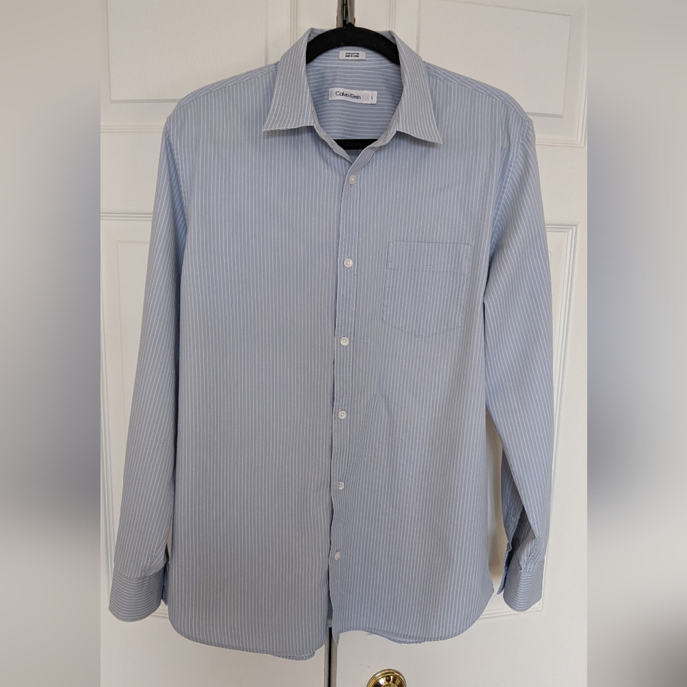 Calvin Klein men's long sleeve dress shirt